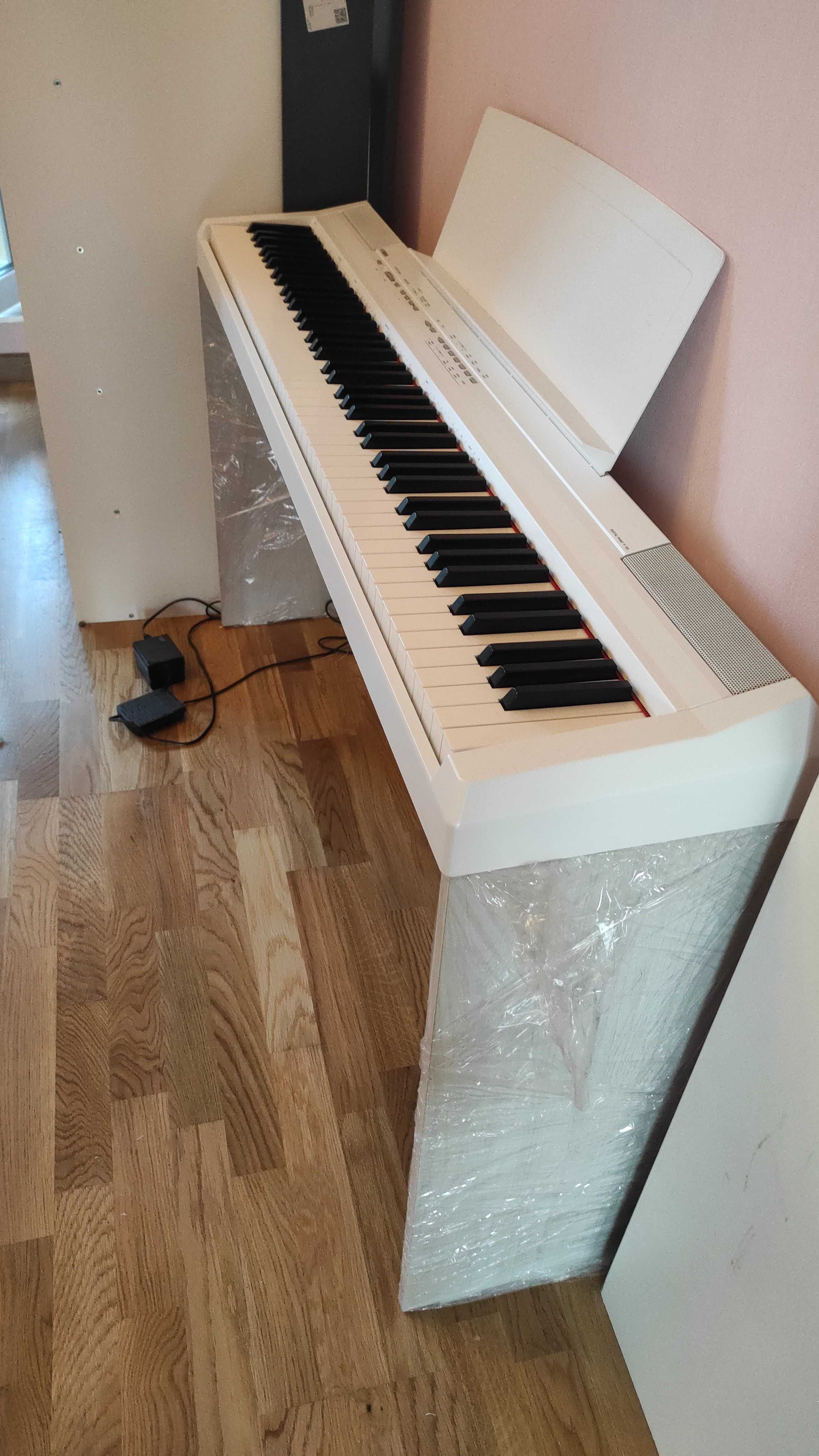 Электронное пианино Yamaha P-105 WN