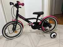 Bicicleta menina semi nova de criança
