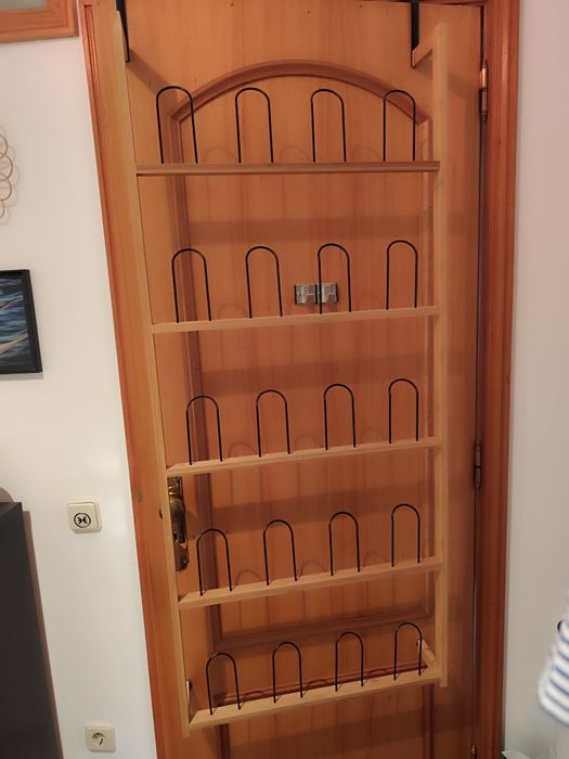 Sapateira de porta