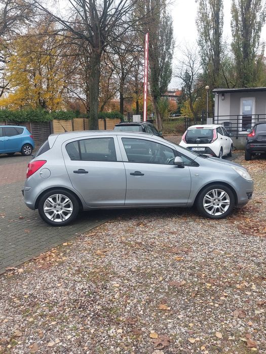 Opel Corsa 1,2 2010 r