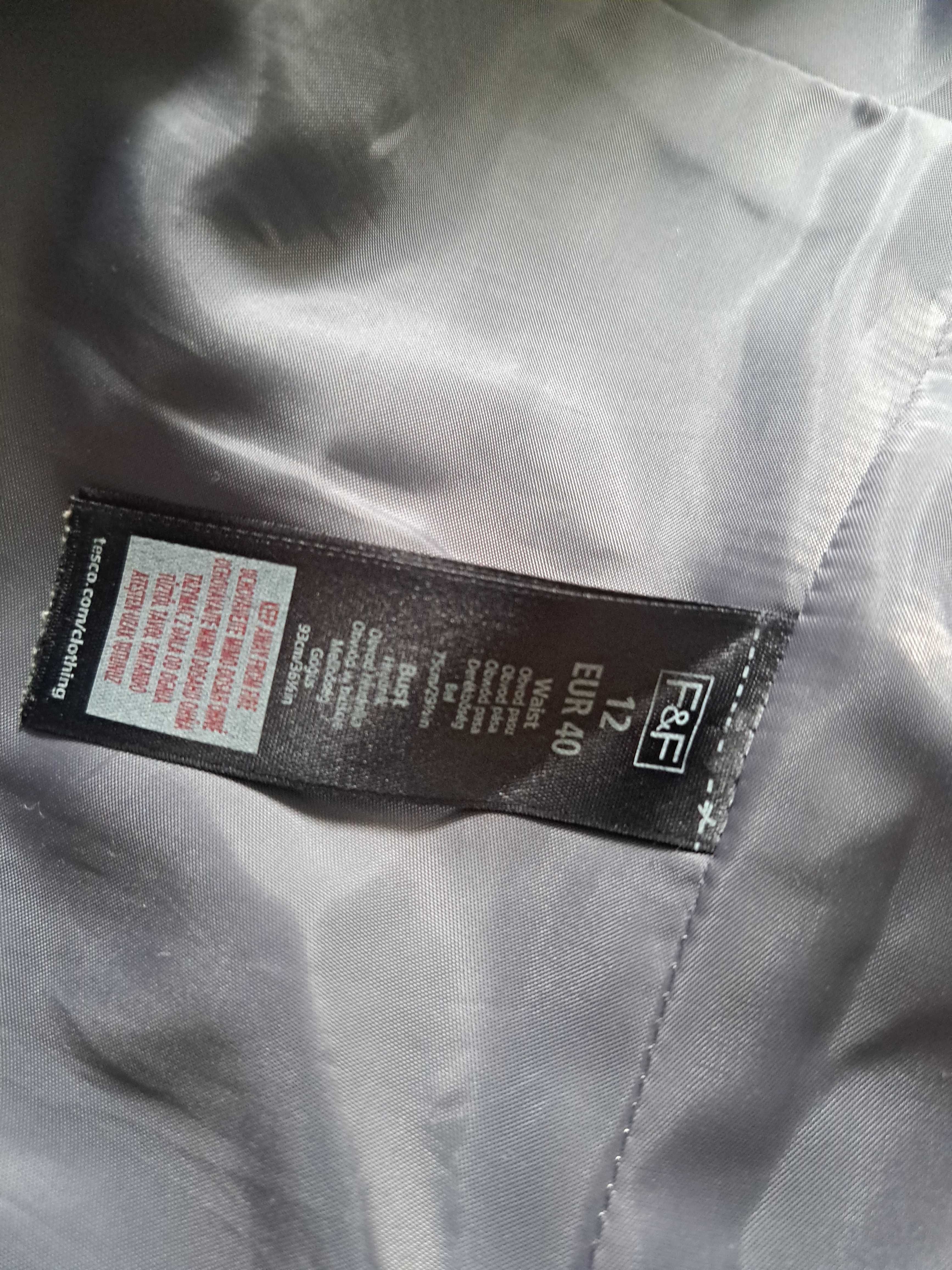 Fajny zestaw za symboliczną kwotę L/XL