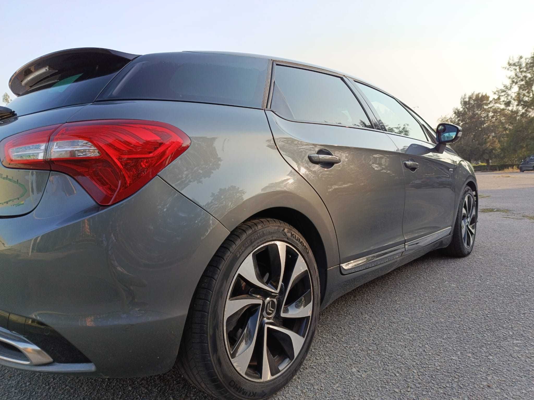 Luxuoso, bom, económico e barato 200cv