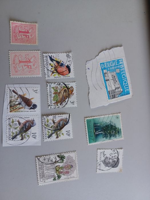 Lote de mais de 200 selos varios paises