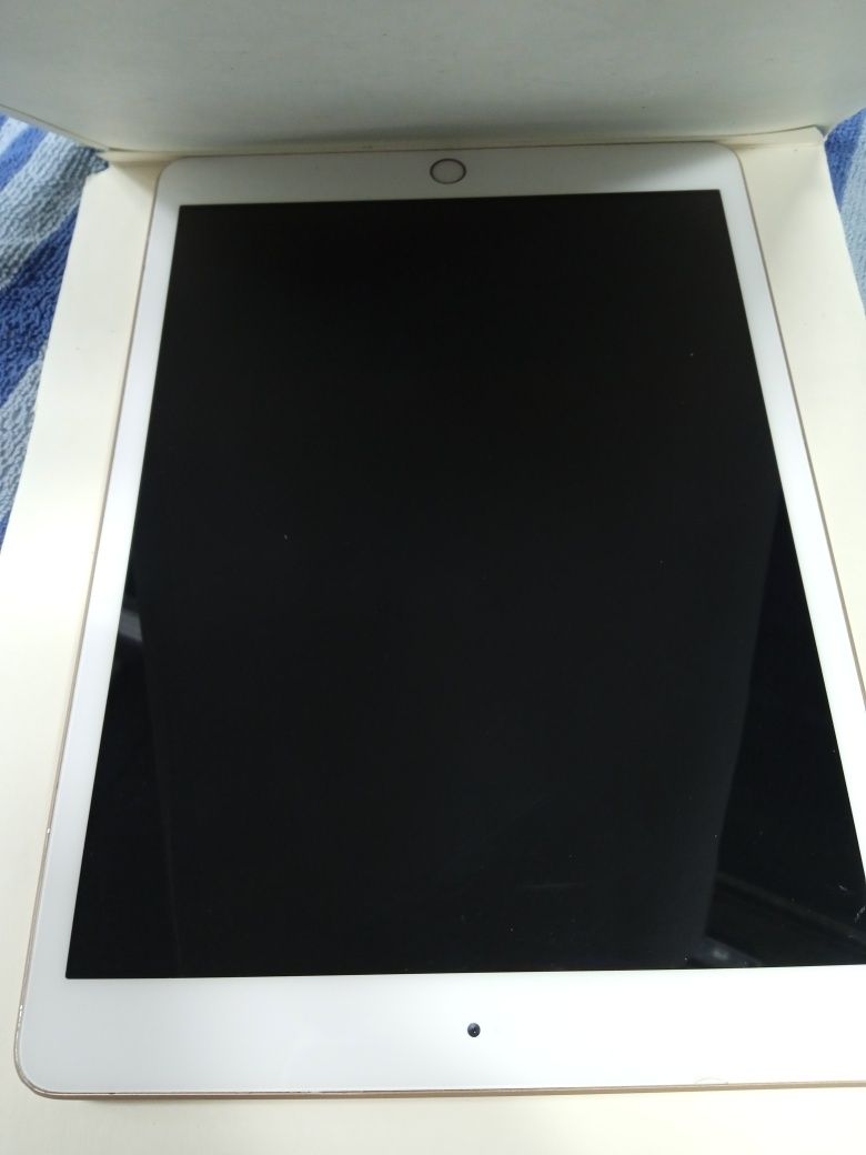 Планшет Apple iPad A2197.(128gb)