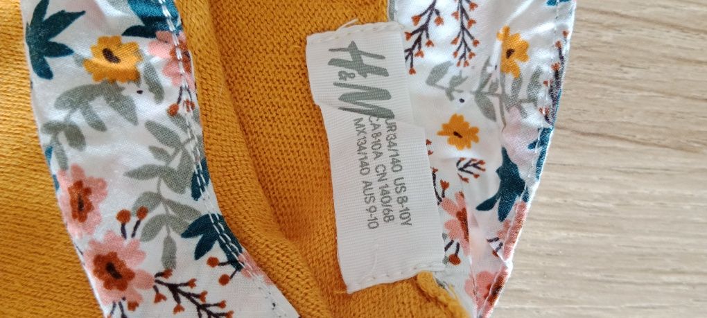 Sweterek dla dziewczynki H&M rozmiar 128 cm