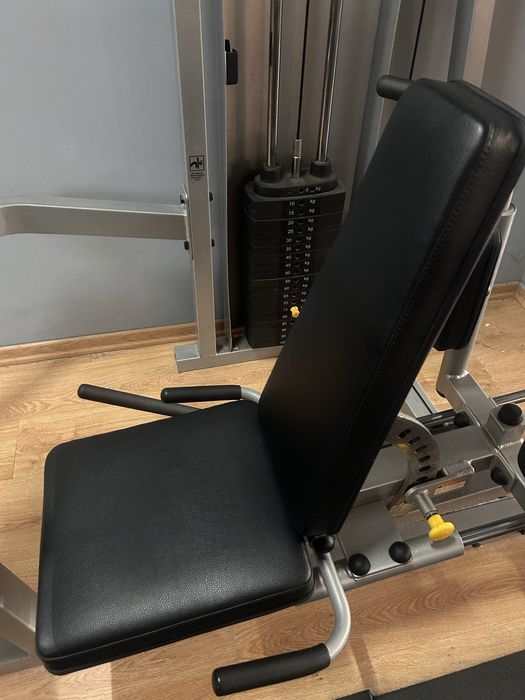 Leg press/Hack squat maquina de ginásio Impecável