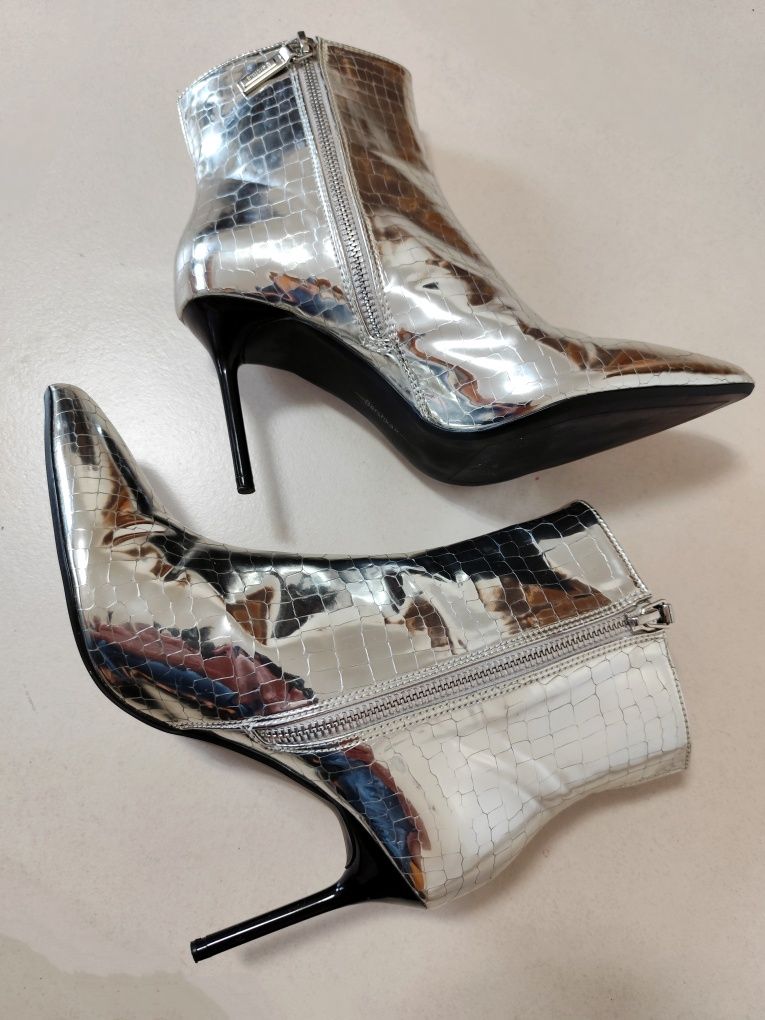 Botins Prateados de Salto Alto - Bershka (Tam. 37)