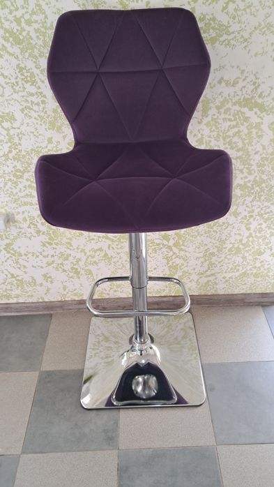 Крісло бровиста,  барний стілець
