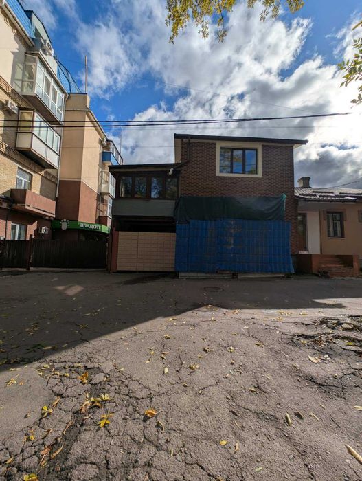 Оренда  БУДИНКУ !Зарядка для електромобіля!