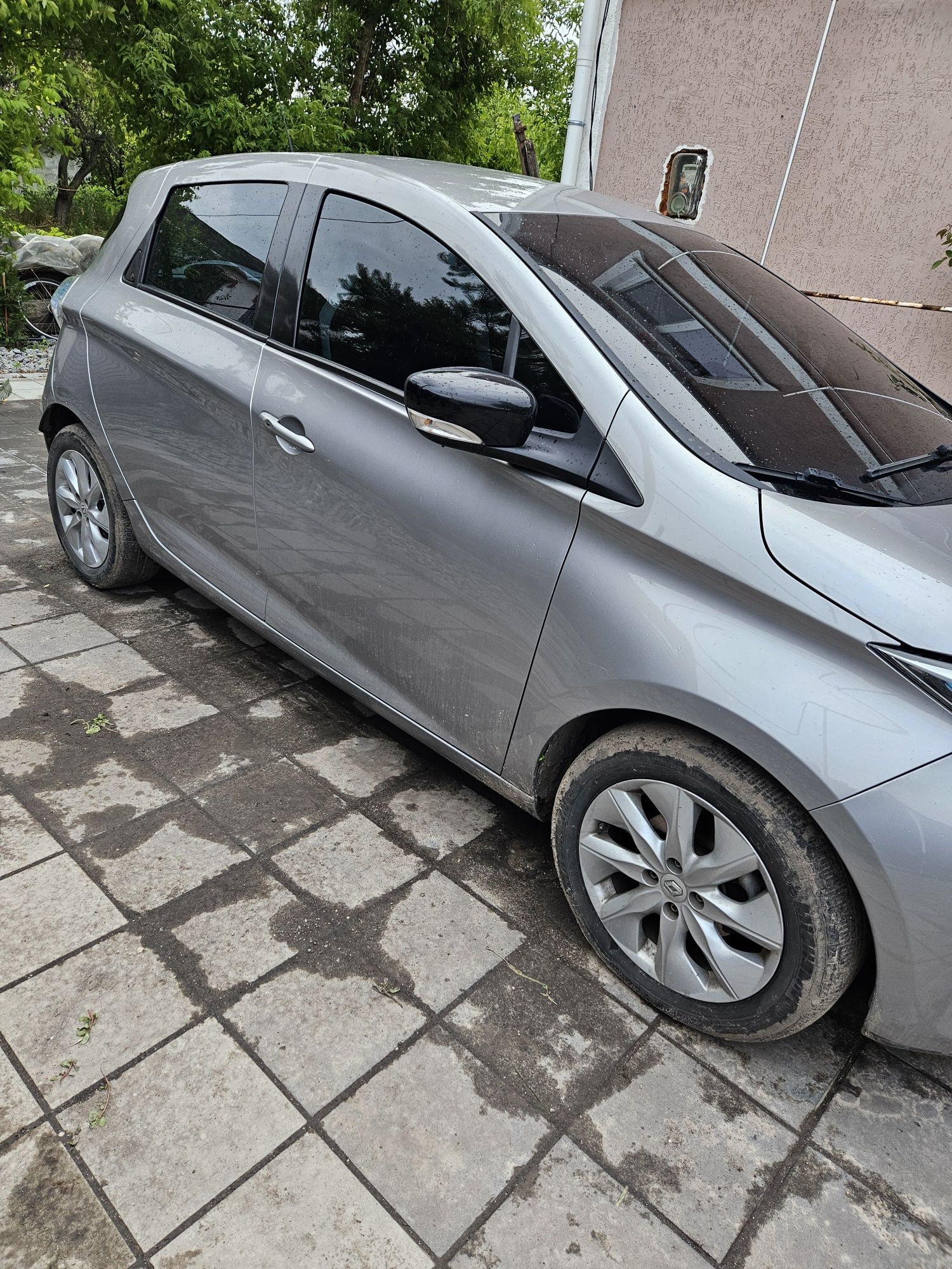 Продам свою Renault Zoe