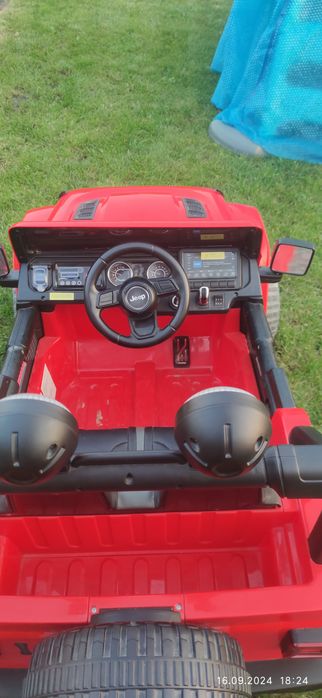 Jeep Rubicon na akumulator 4x4