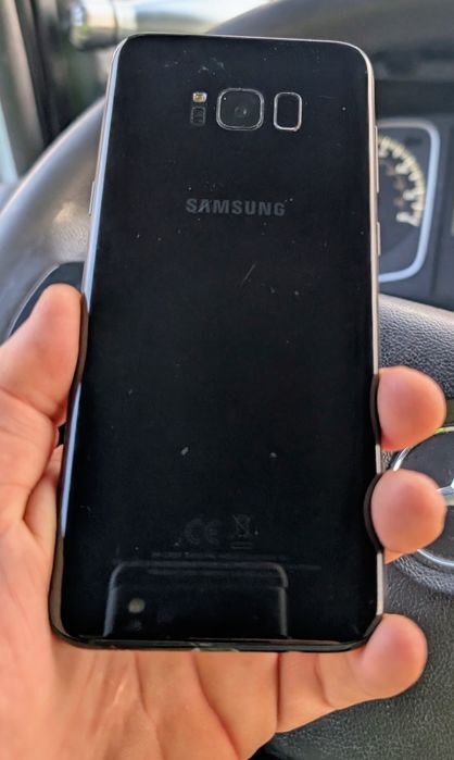Samsung Galaxy S8 uszkodzony