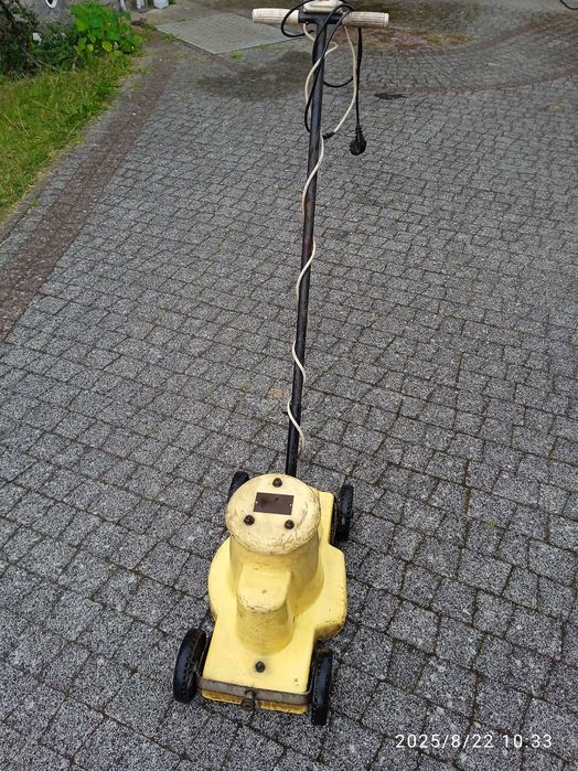 Kosiarka do trawy, ZDZ Poznań.