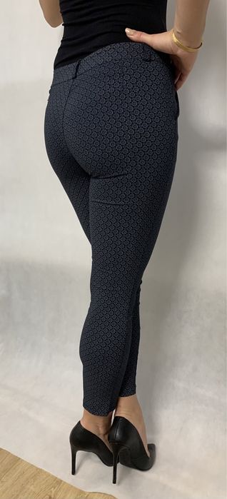 Damskie spodnie New Collection, rozmiar S