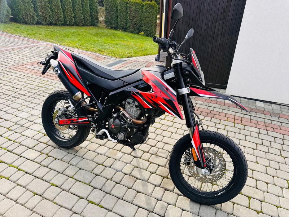 Aprillia SX 125 z  2020 roku kategoria B wydech Arrow