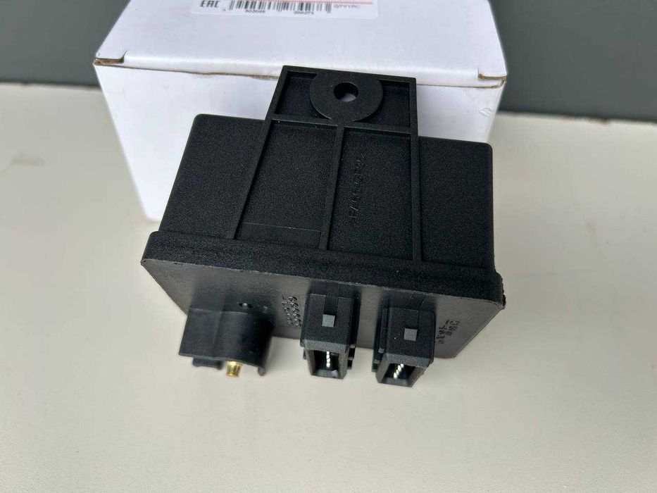 Реле свічок накала Fiat Doblo 1.9 Добло простий дизель 0281003015 NTY