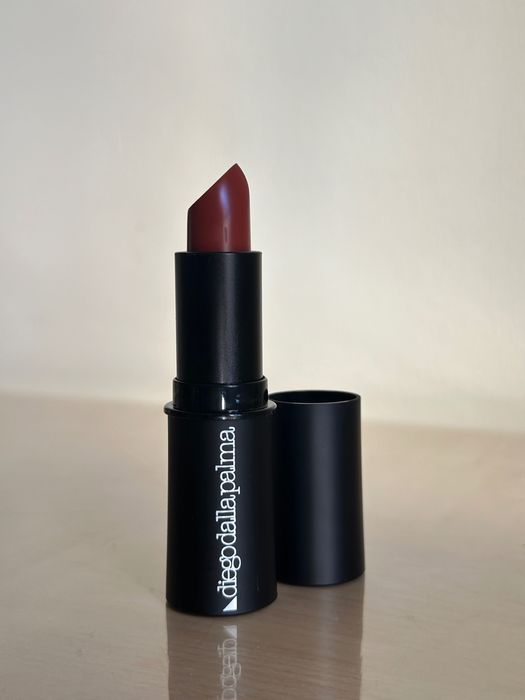 Нова Матова Помада Diego Dalla Palma Absolute Mat Lipstick 220 Італія