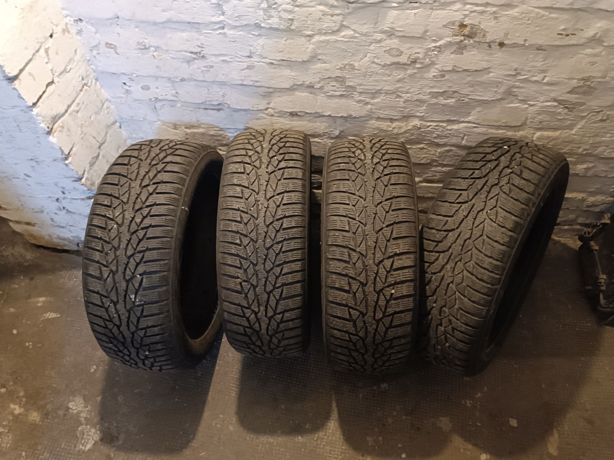 Nokian WR D4 195/55/15