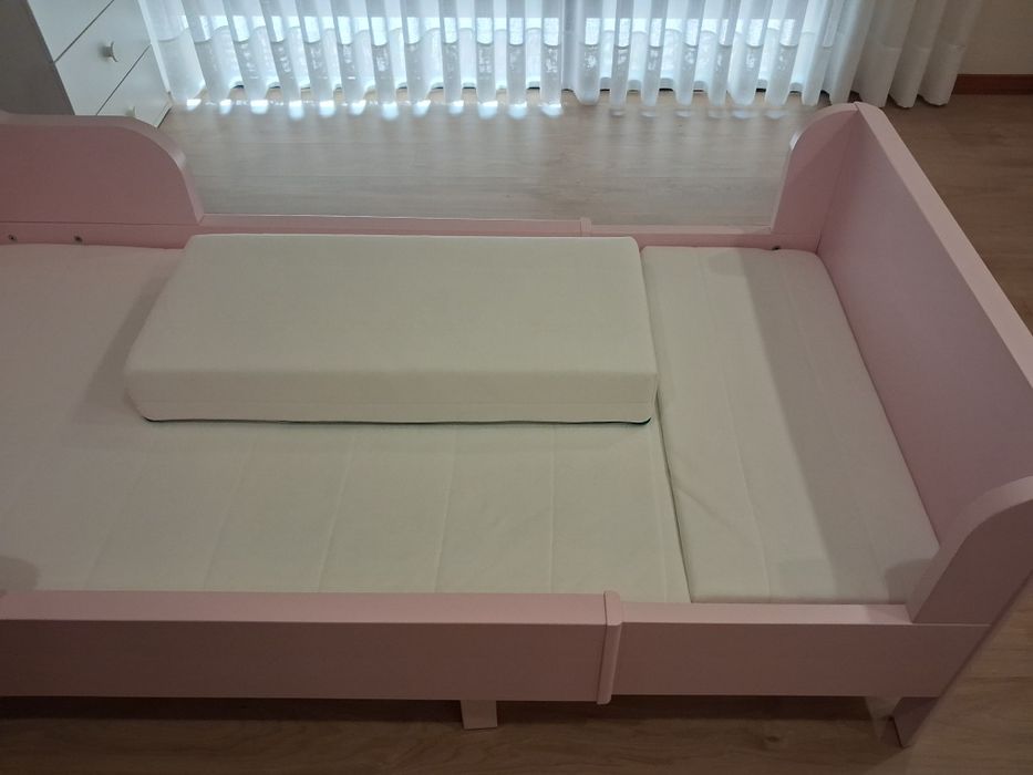 Cama de menina como nova