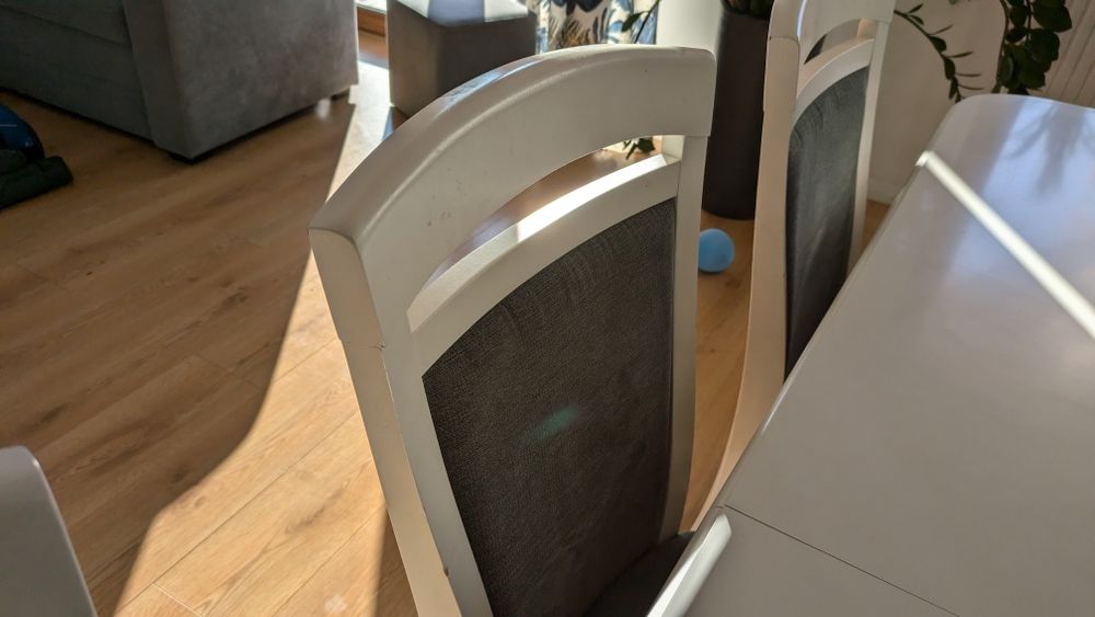 Stół i 8 krzeseł biały rozkładany