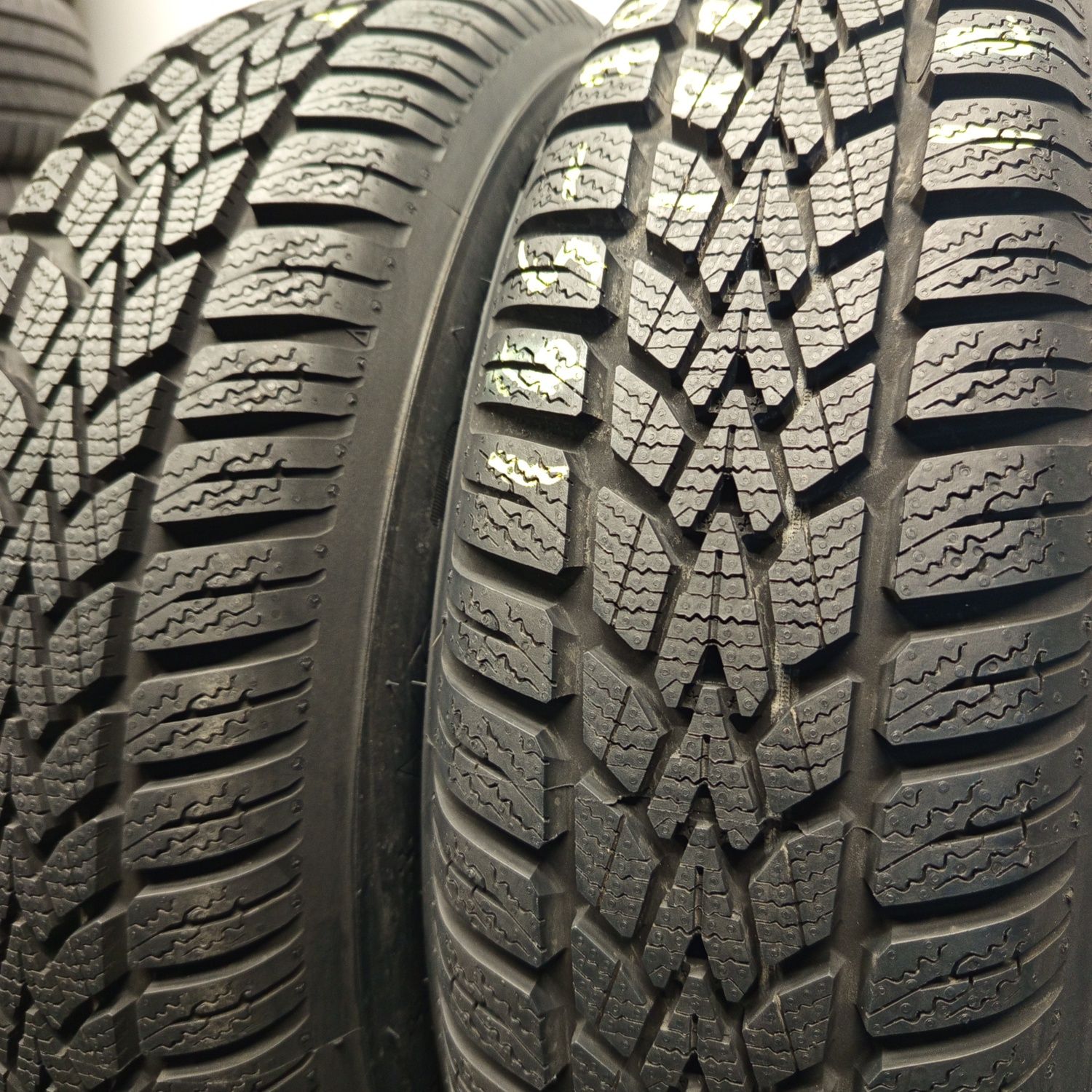165/70R14 Dunlop Winter Response 2