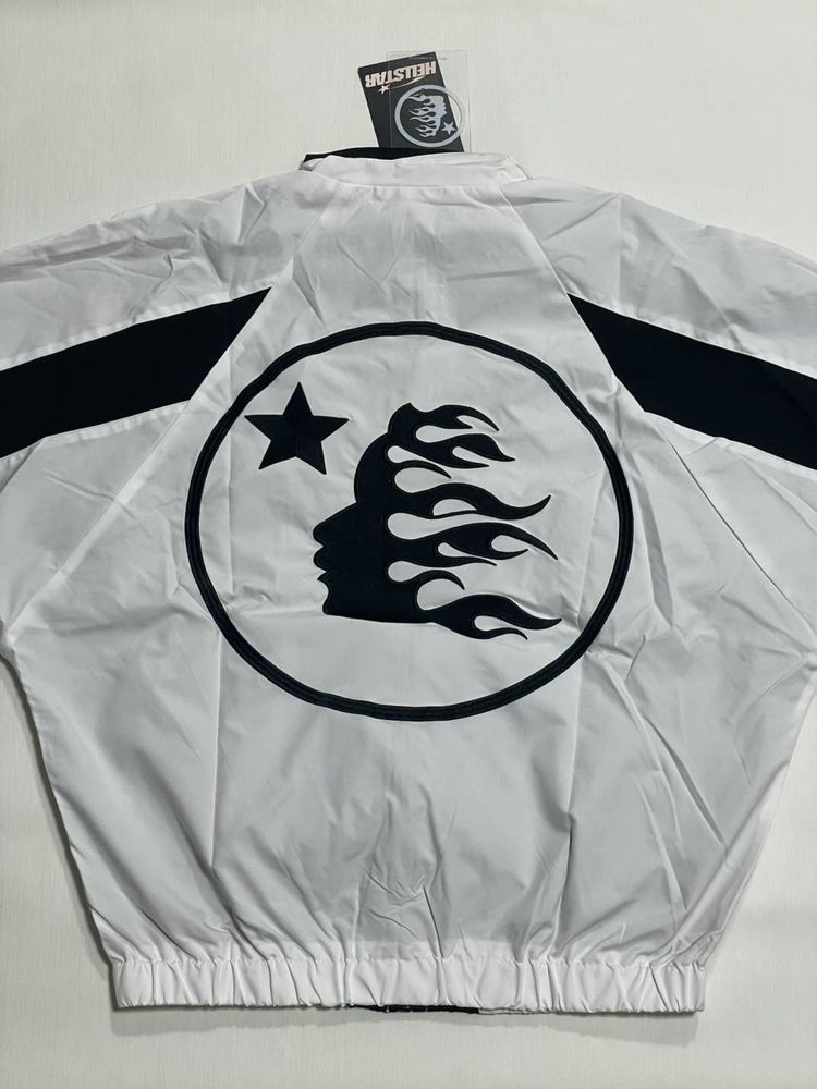 Ветровка Hellstar