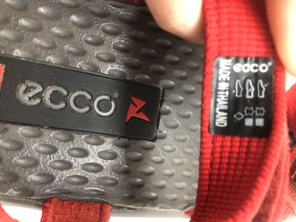 Ecco сандалі р.37