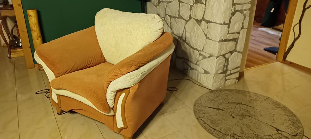 Sofa rozkładana z funkcją spania i dwa fotele