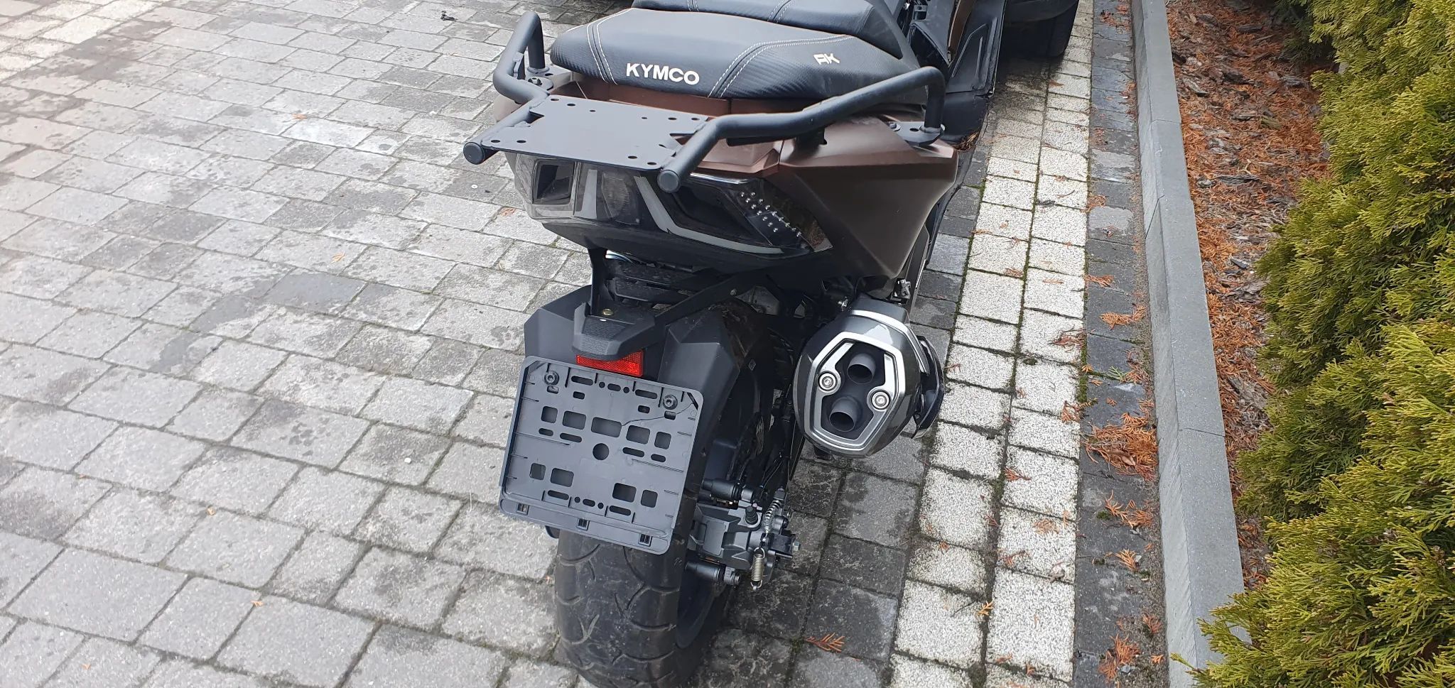Kymco AK 550 AK550 AK 550 Graty Części. Uszkodzony po kolizji