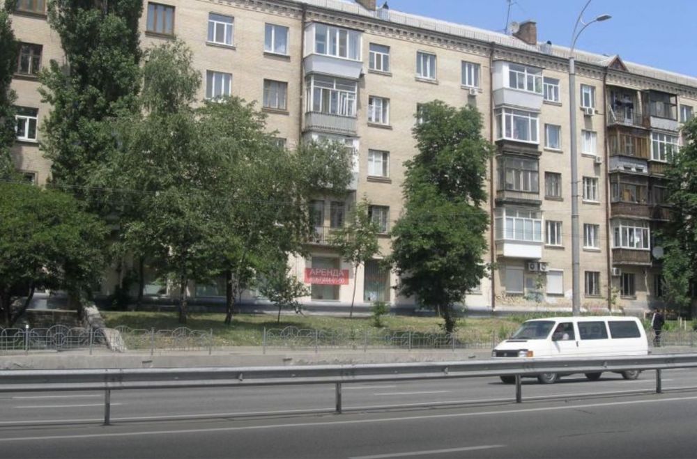 М.Дружби Народів Оренда офіс Фасад Окремий вхід Ремонт Меблі