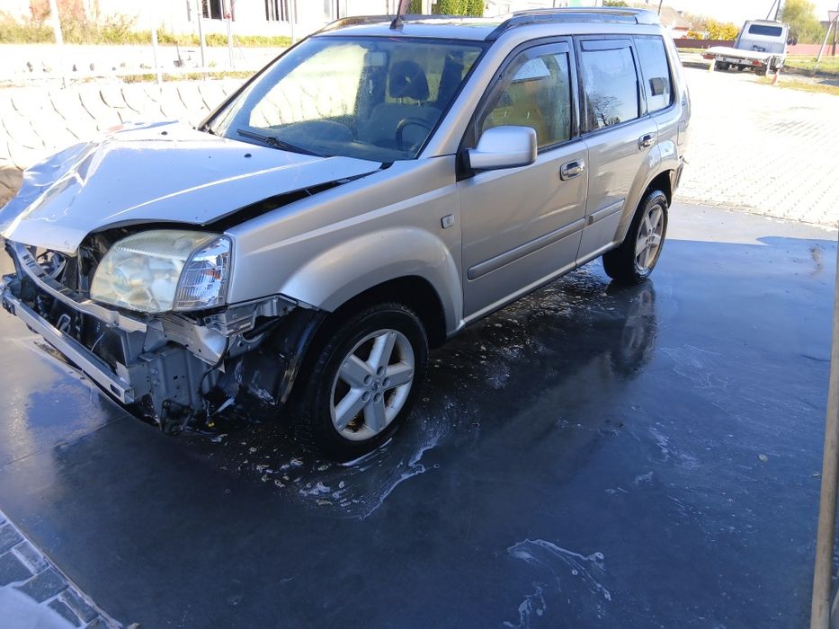 Продам Nissan X-trail 2.2 дизель 4х4 Находу