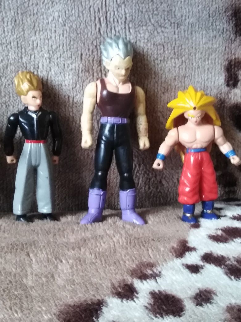 Figurki Dragon Ball, Batman, Terminator i inne.