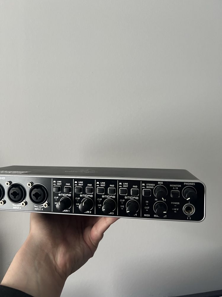 Behringer Uphoria UMC404HD audio interface interfejs