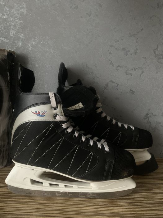 Коньки доя льоду