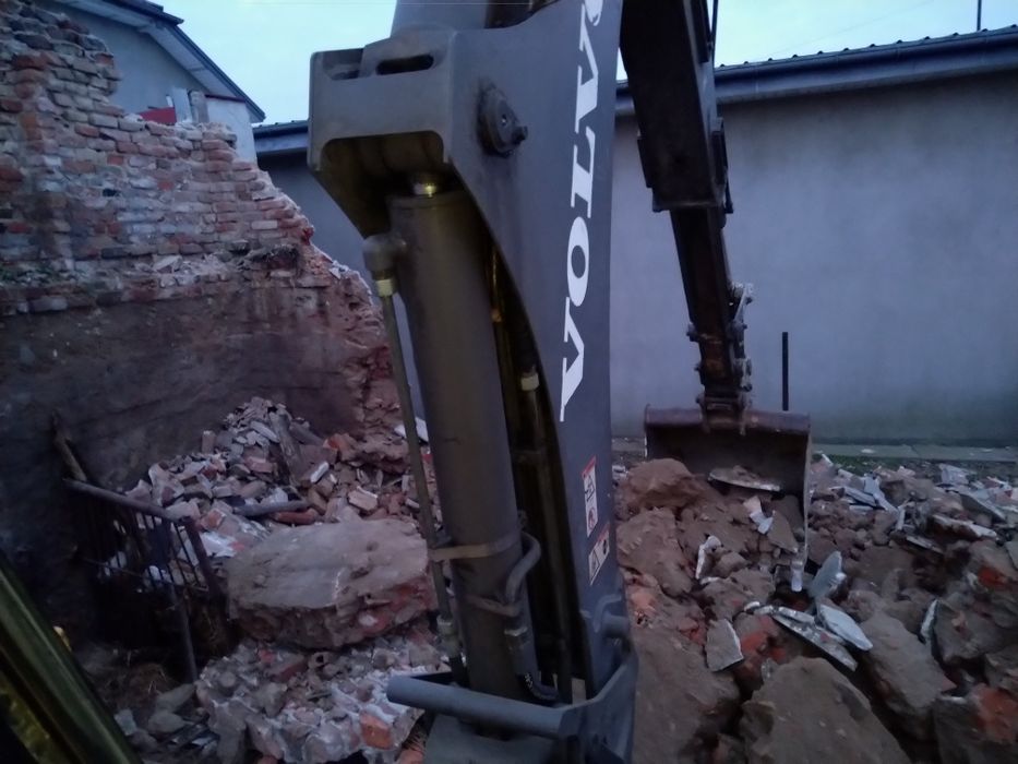 wyburzenia budynków , rozbiórki budynków