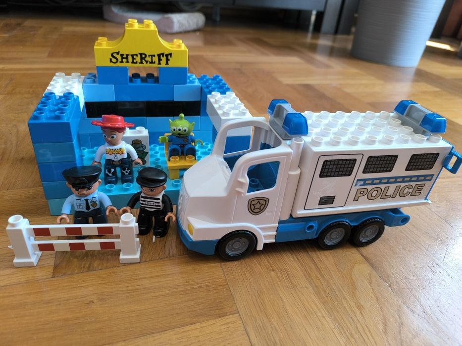 LEGO Duplo kilka kompletów zestawów i klocki luzem