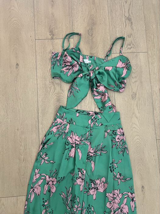 Laurella zielony komplet top szerokie spodnie XS 34