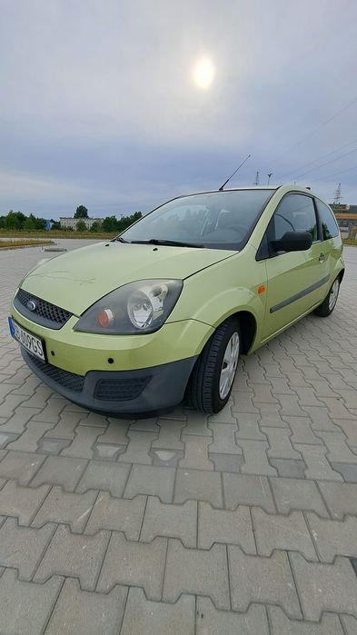 Ford Fiesta 2006 1,3 NISKI PRZEBIEG