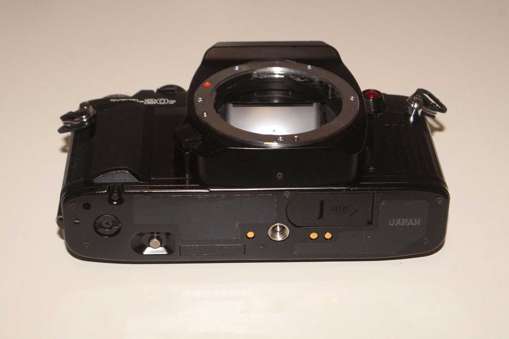 Ricoh XR20sp + 50mm f/1.7 (Me Super)