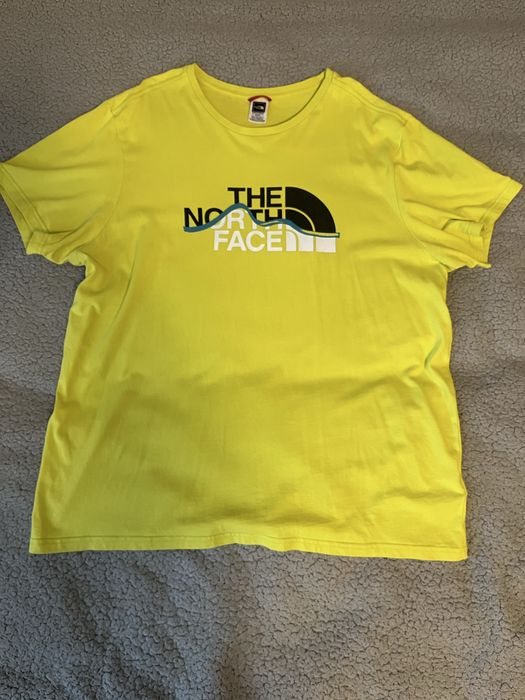 Продам футболку The north face