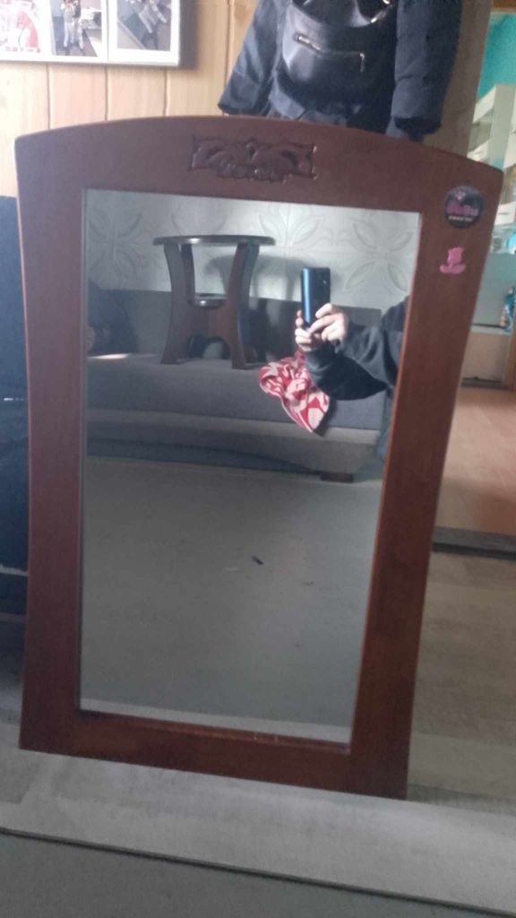 Toaletka z lustrem
