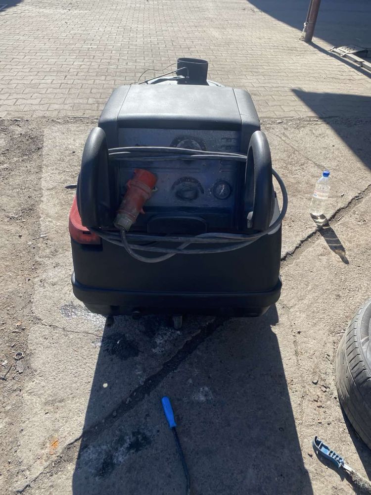 Продам Керхер HDS695 M Eco
