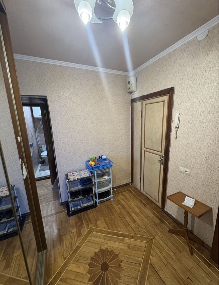 Продам 2х квартиру возле метро Победа