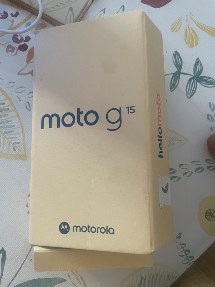 Motorola Novo G15 verde