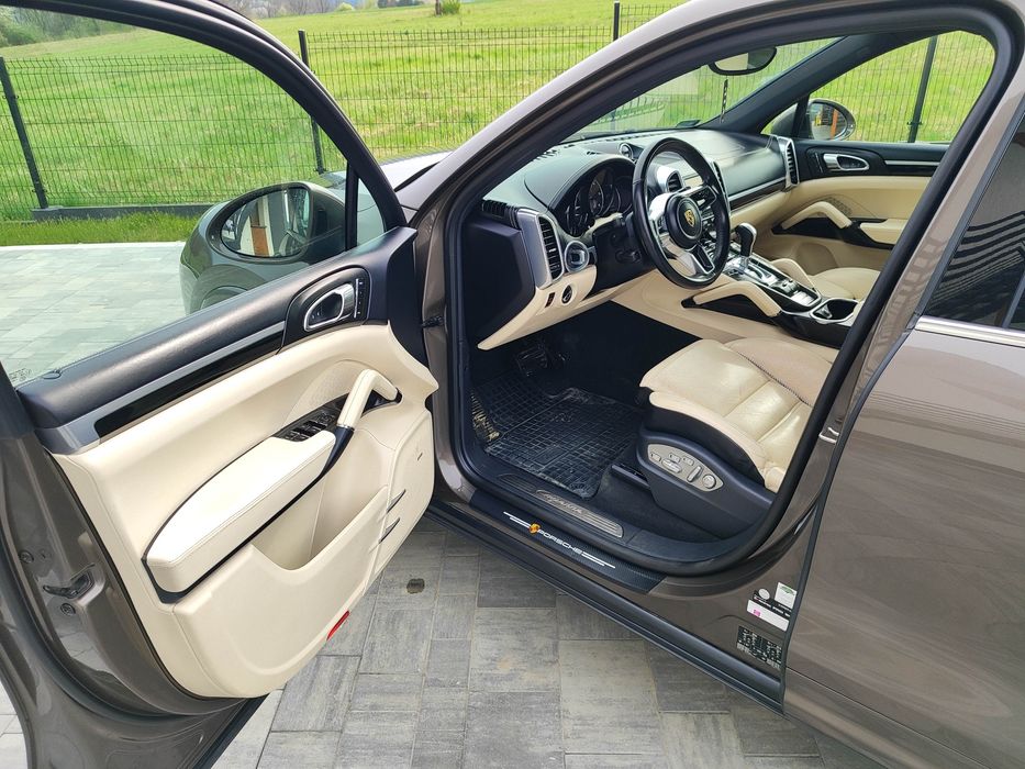 Porsche Cayenne 3.0tdi (wymieniony rozrząd) stan idealny