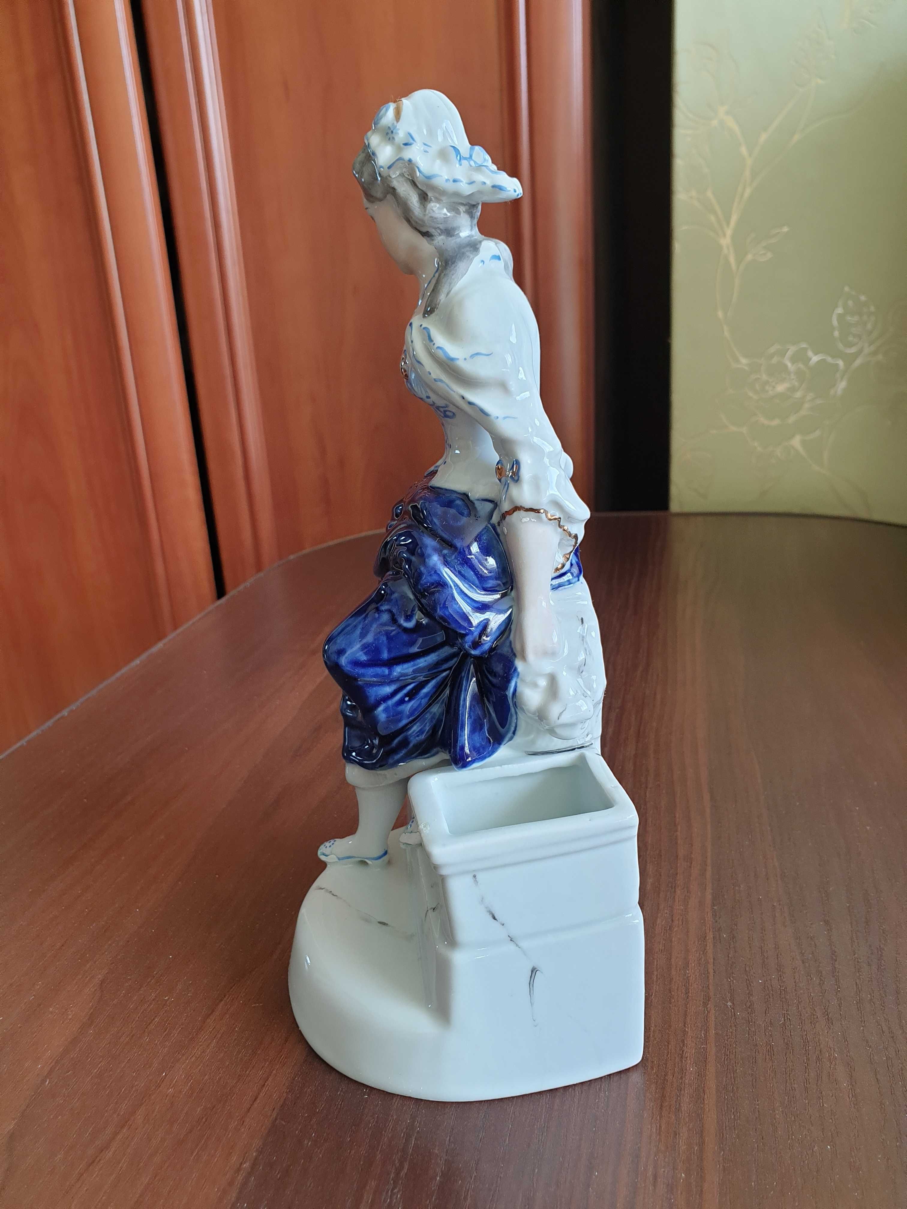 Figurka porcelanowa