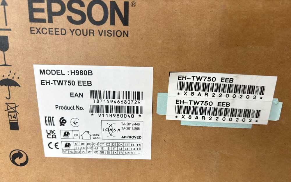 Projektor EPSON EH-TW750