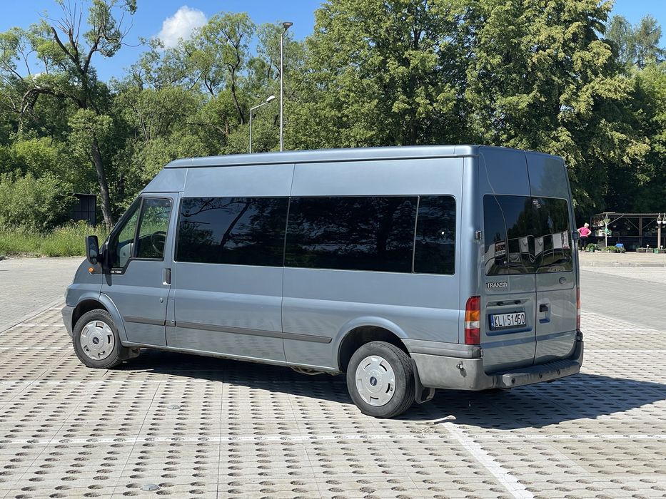 Transport osób wraz z kierowcą/ bus 9 osobowy