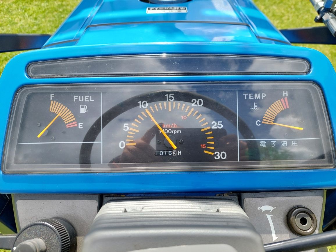 Traktorek Iseki Sial 23 23KM wspomaganie 4x4 Oryginał Jak Nowy