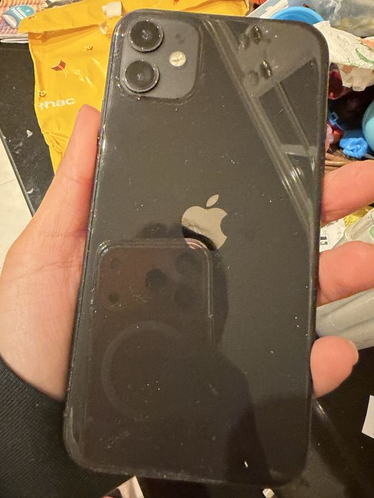 iPhone 11 128G com visor partido